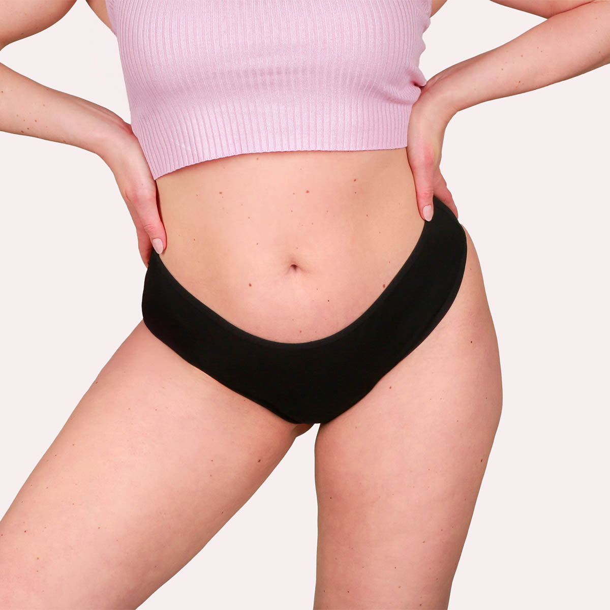 Taynie Brazilian schwarz Curvy