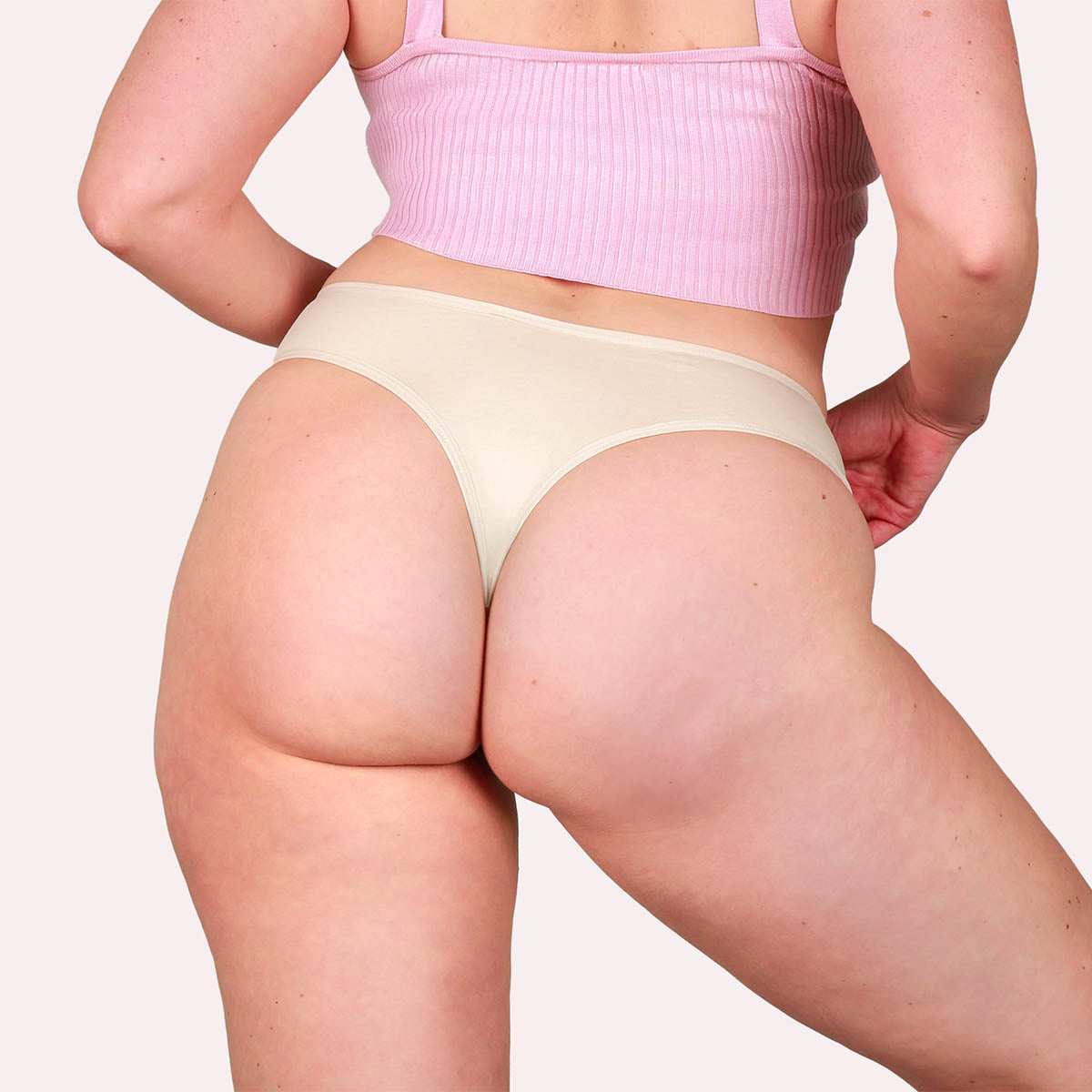 Taynie Brazilian beige Curvy