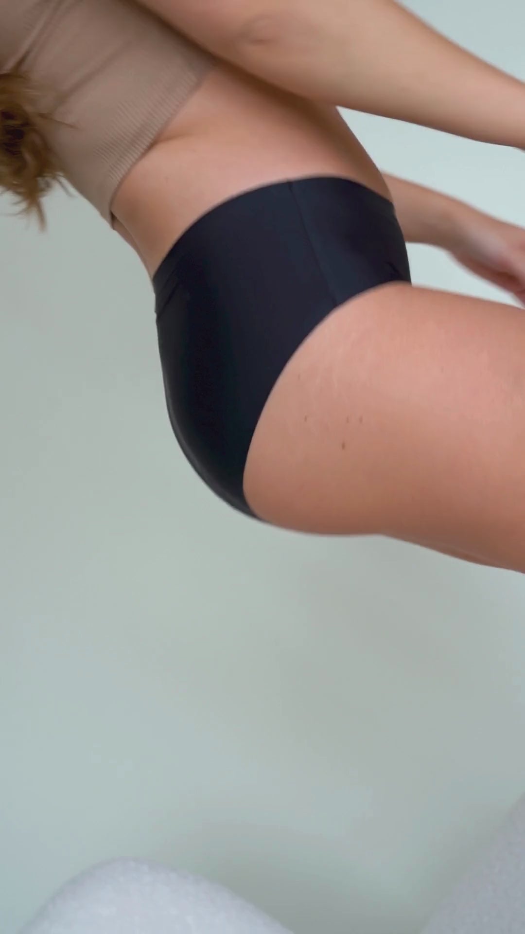 Taynie Seamless Slip #de:farbe_schwarz,en:color_black,fr:couleur_noir